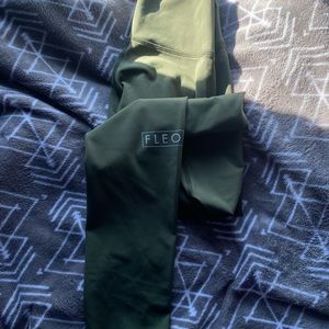 Fleo olive green leggings